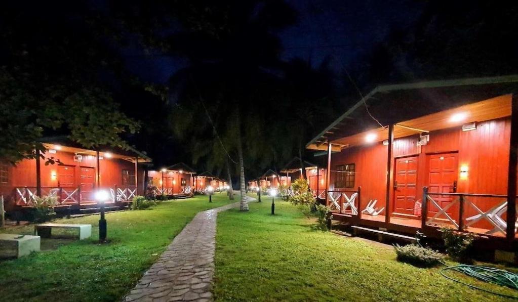 Juara Beach Resort Kampong Juara Exteriör bild